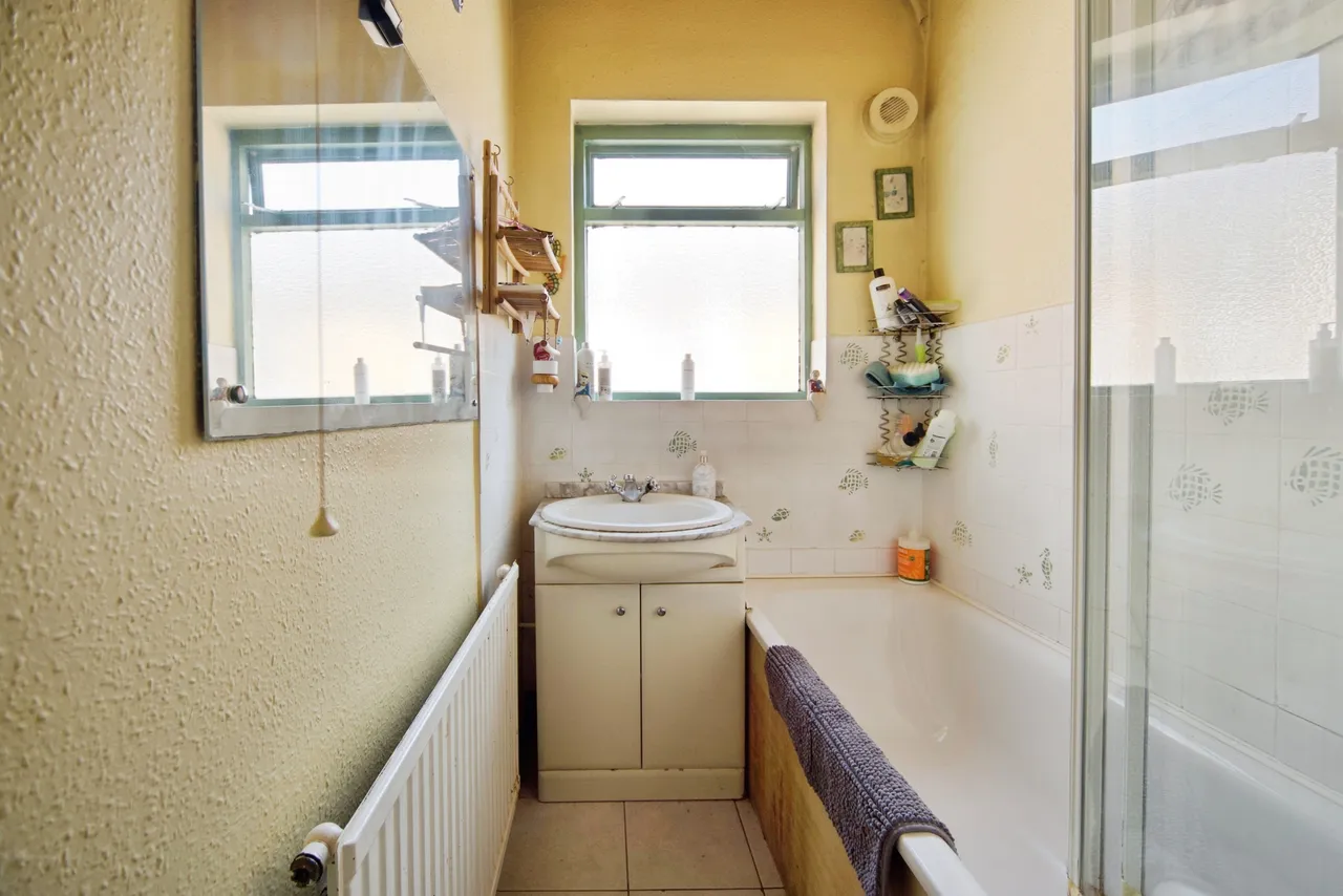 Chandos Road, London, NW2, photo 11
