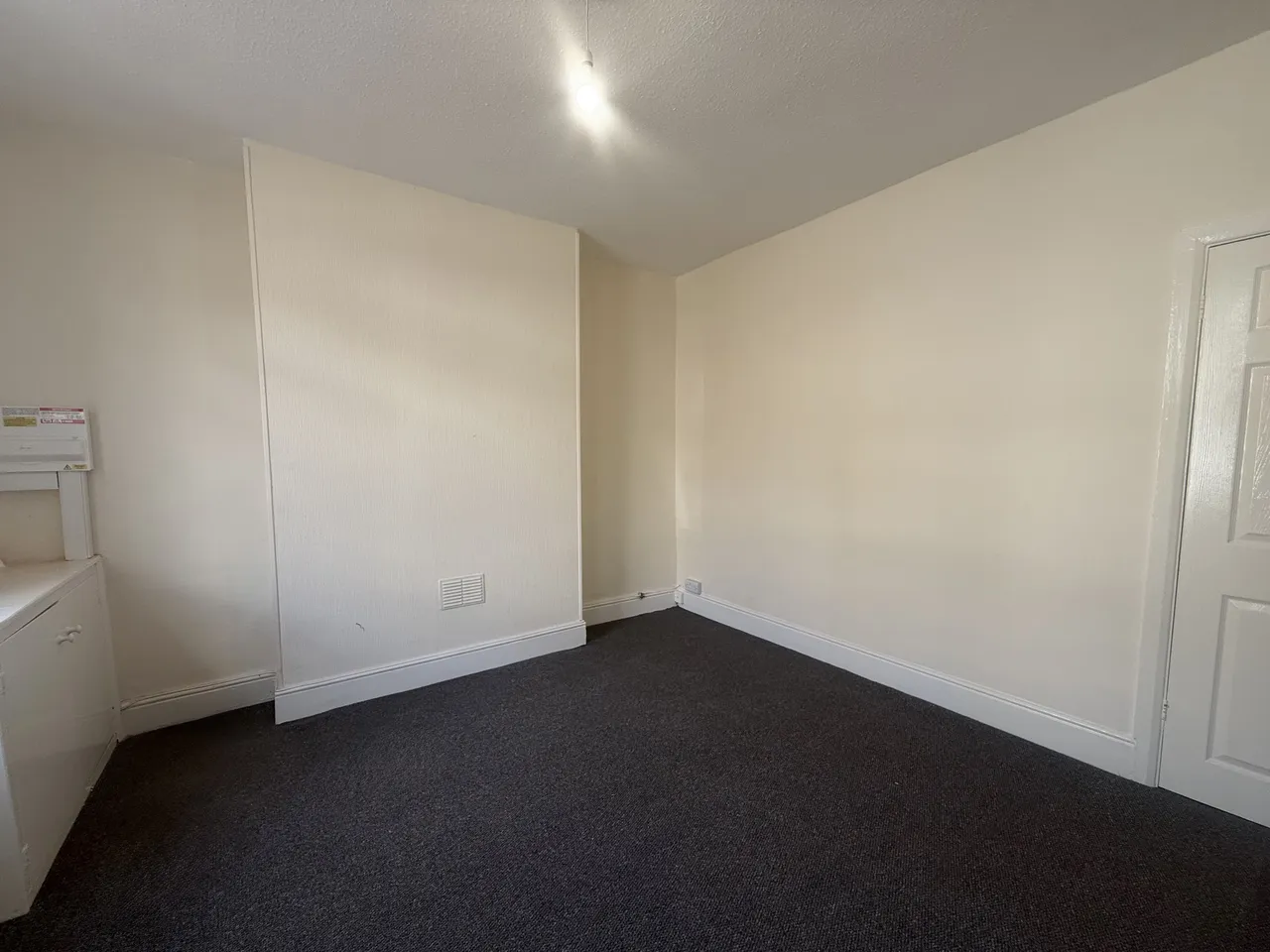 Vernon Road, Kirkby-in-Ashfield, NG17, photo 6