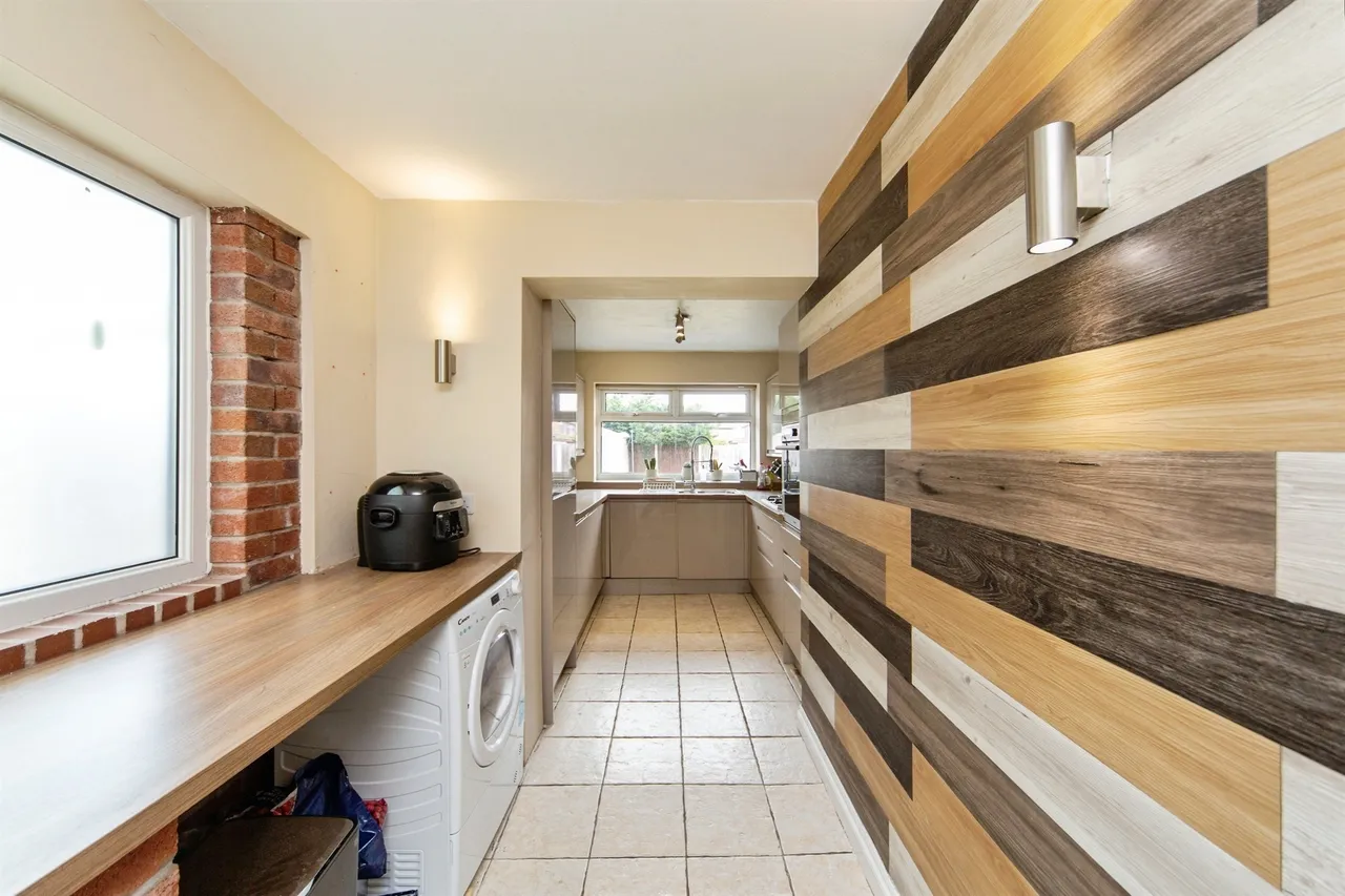 Windsor Drive, Whitby, CH65, photo 8