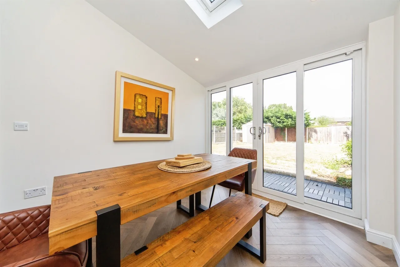 Windsor Drive, Whitby, CH65, photo 11