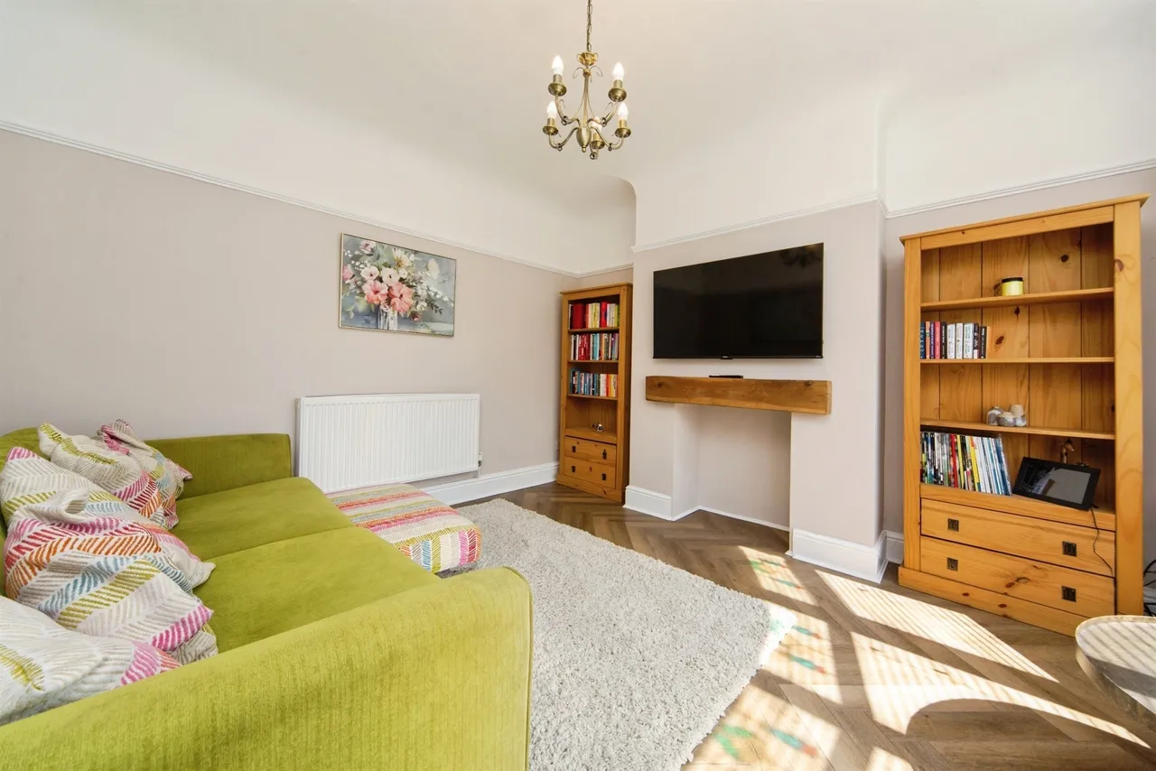 Windsor Drive, Whitby, CH65, photo 2
