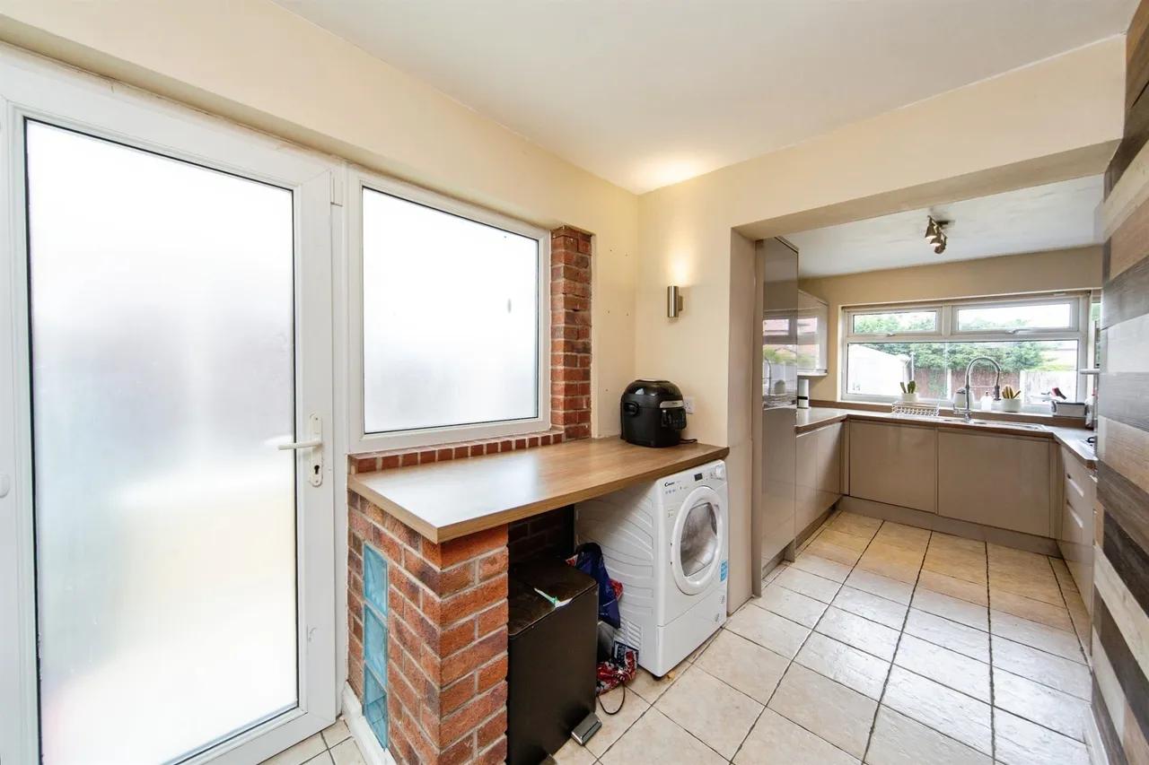 Windsor Drive, Whitby, CH65, photo 9