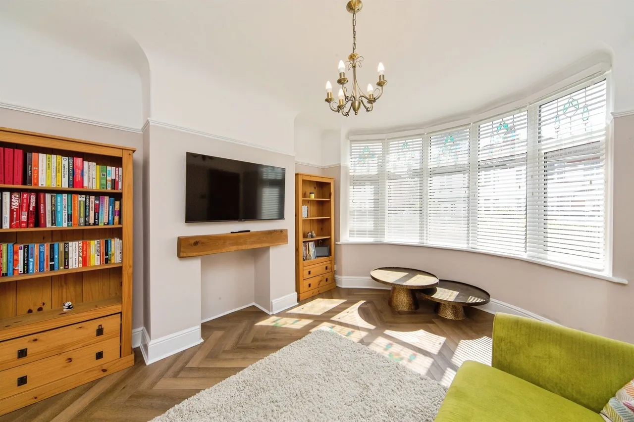 Windsor Drive, Whitby, CH65, photo 5