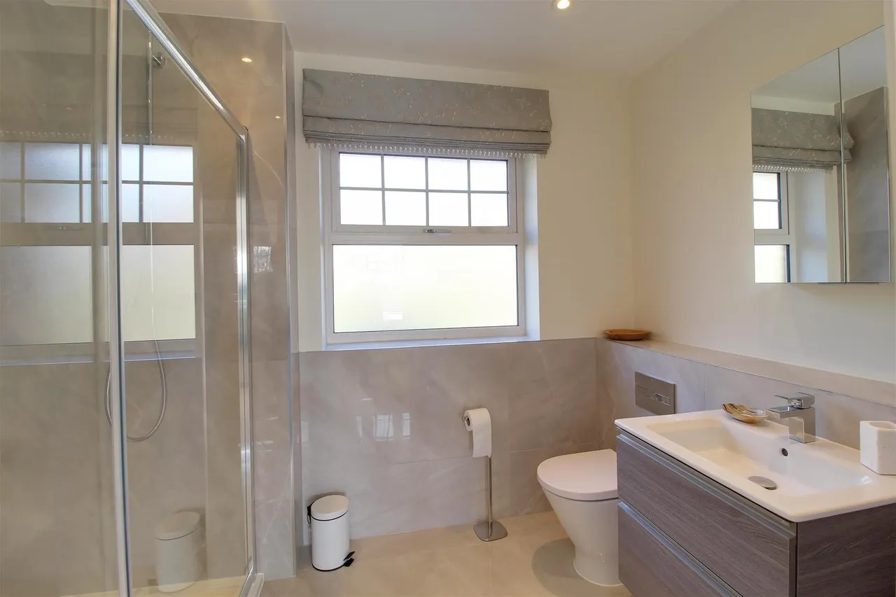Vineyards Road, Northaw EN6 4PA, photo 24