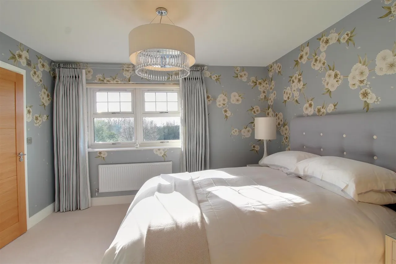 Vineyards Road, Northaw EN6 4PA, photo 17