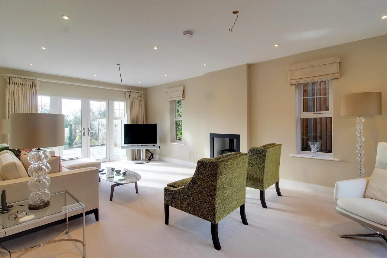 Vineyards Road, Northaw EN6 4PA, photo 3