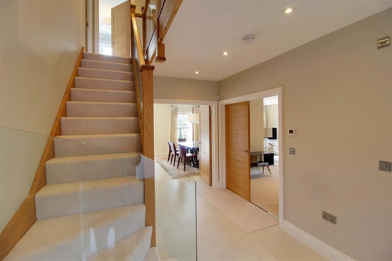Vineyards Road, Northaw EN6 4PA, photo 5