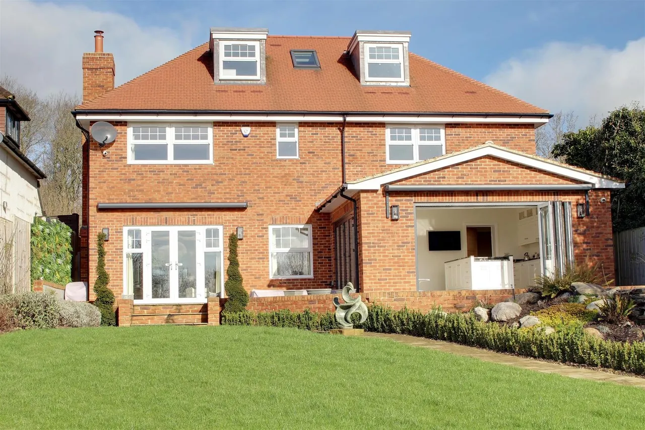 Vineyards Road, Northaw EN6 4PA, photo 38