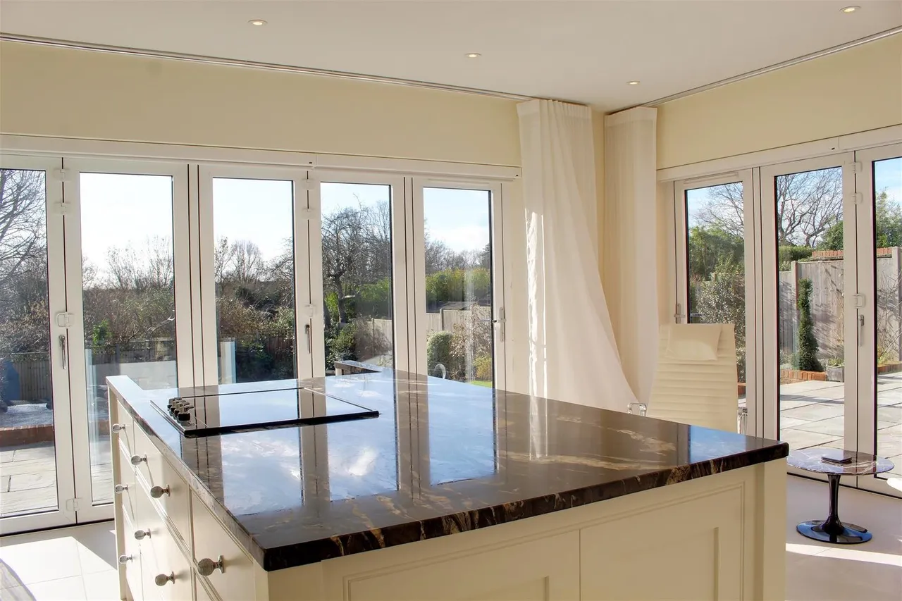 Vineyards Road, Northaw EN6 4PA, photo 40