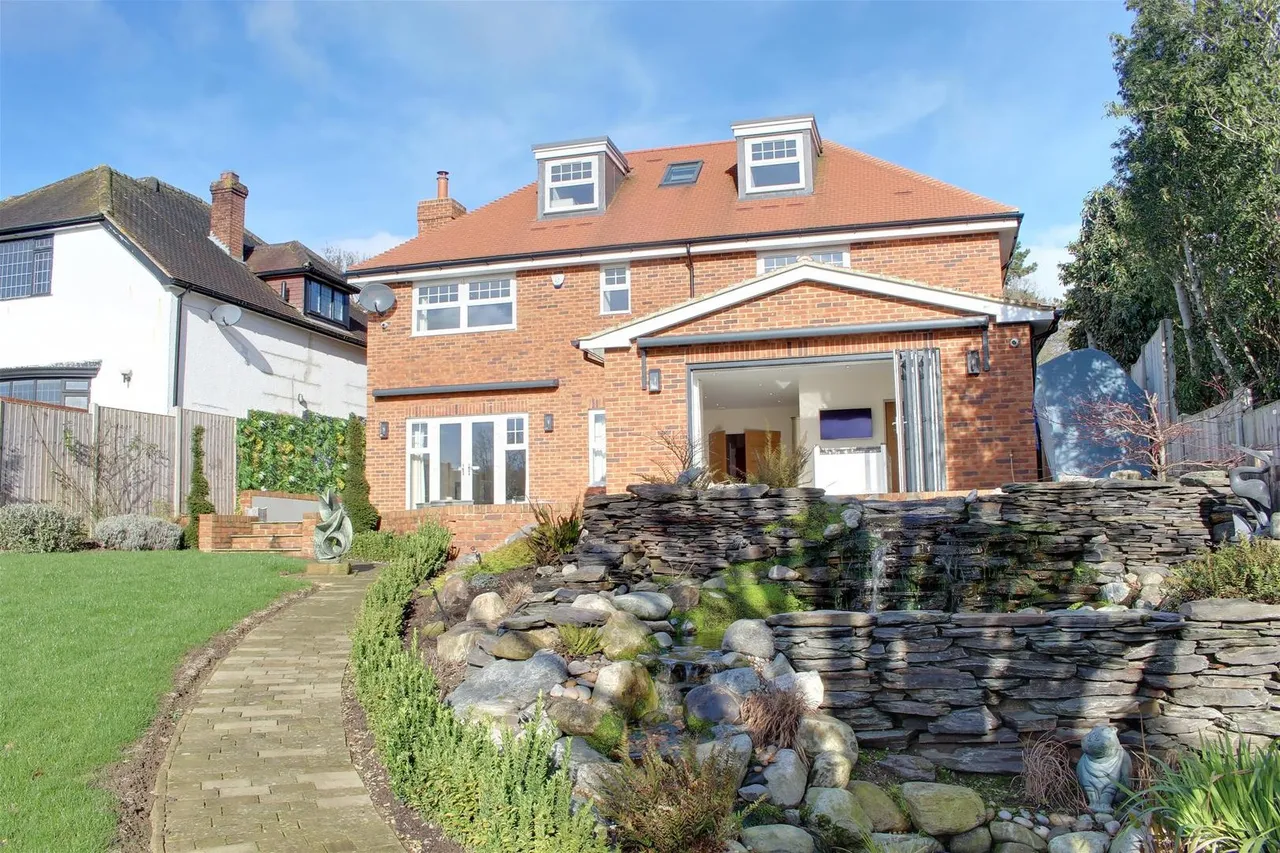 Vineyards Road, Northaw EN6 4PA, photo 36