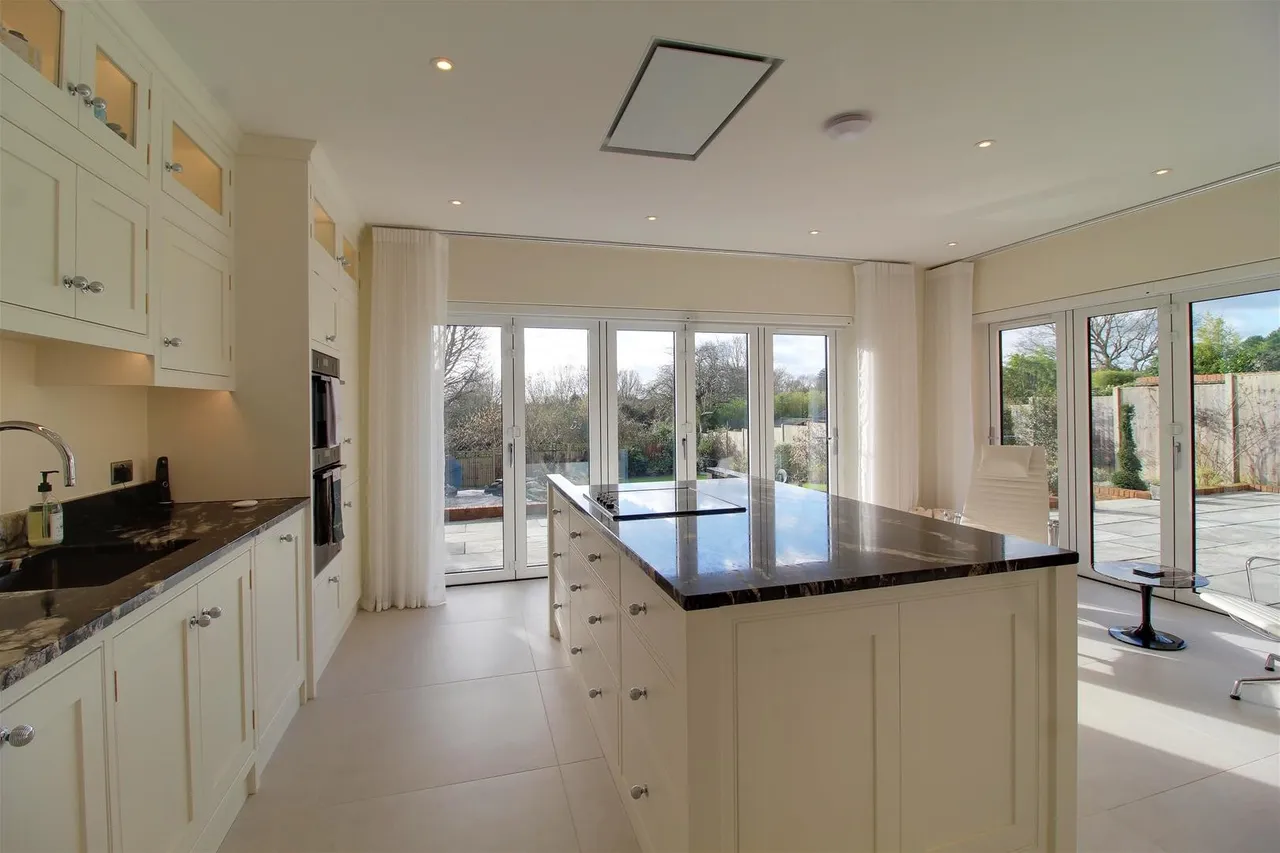Vineyards Road, Northaw EN6 4PA, photo 11