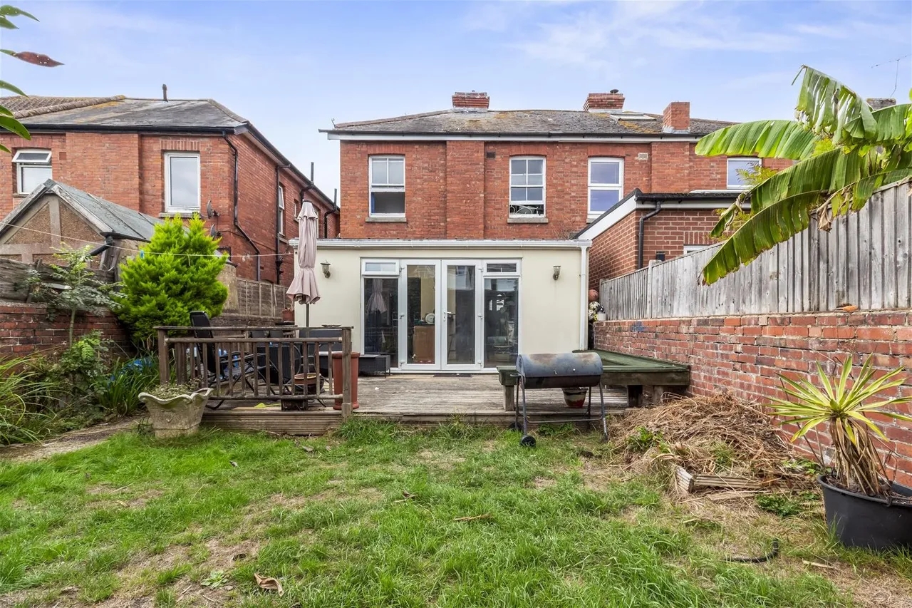 Valencia Road, Worthing, photo 8