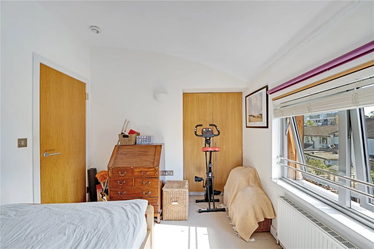 Windlesham Mews, Hampton Hill, TW12, photo 7