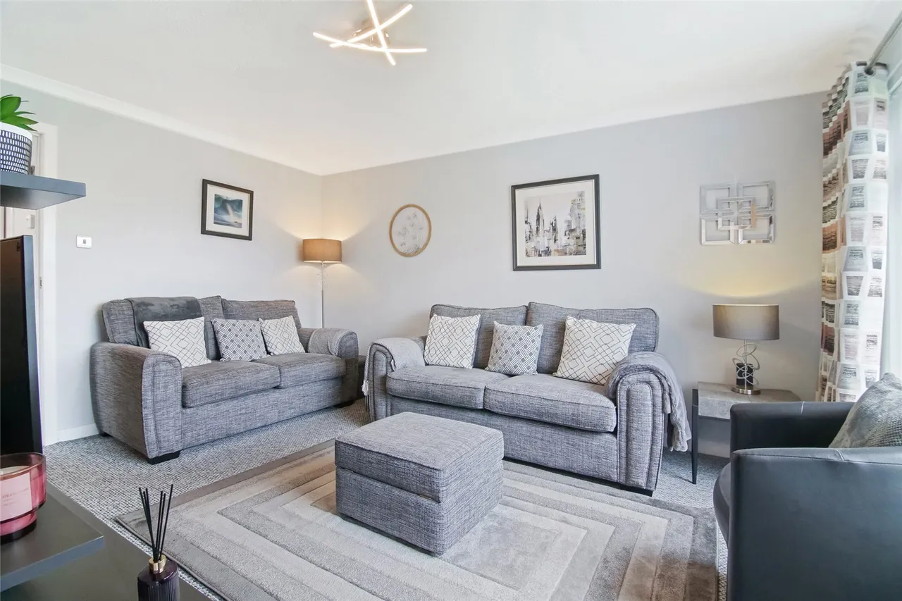 Bishopdale, Stewartfield, East Kilbride, South Lanarkshire, G74, photo 4