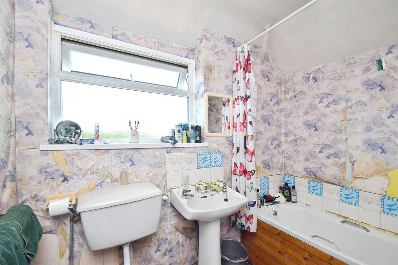 Birchgrove Road, Swansea, SA7, photo 9