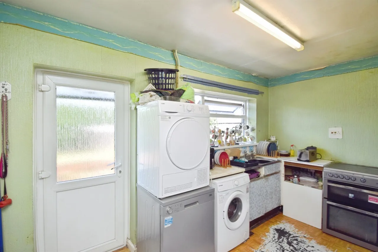Birchgrove Road, Swansea, SA7, photo 5