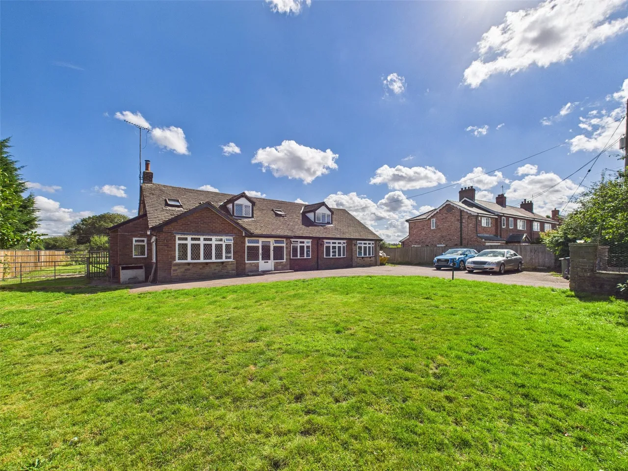6 bed house for sale — Ancoats Lane, Great Warford, Cheshire, WA16 7AT