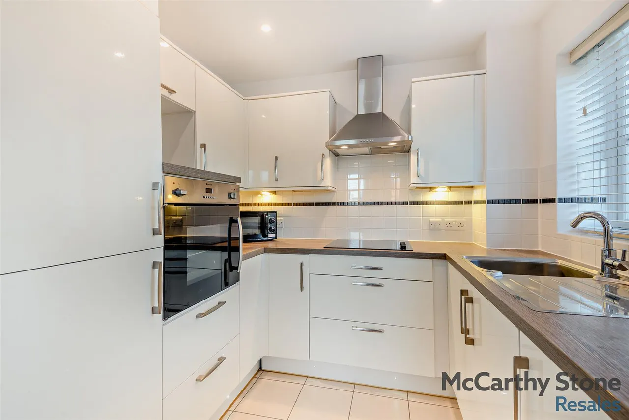 High Street, Cranbrook, TN17, photo 8