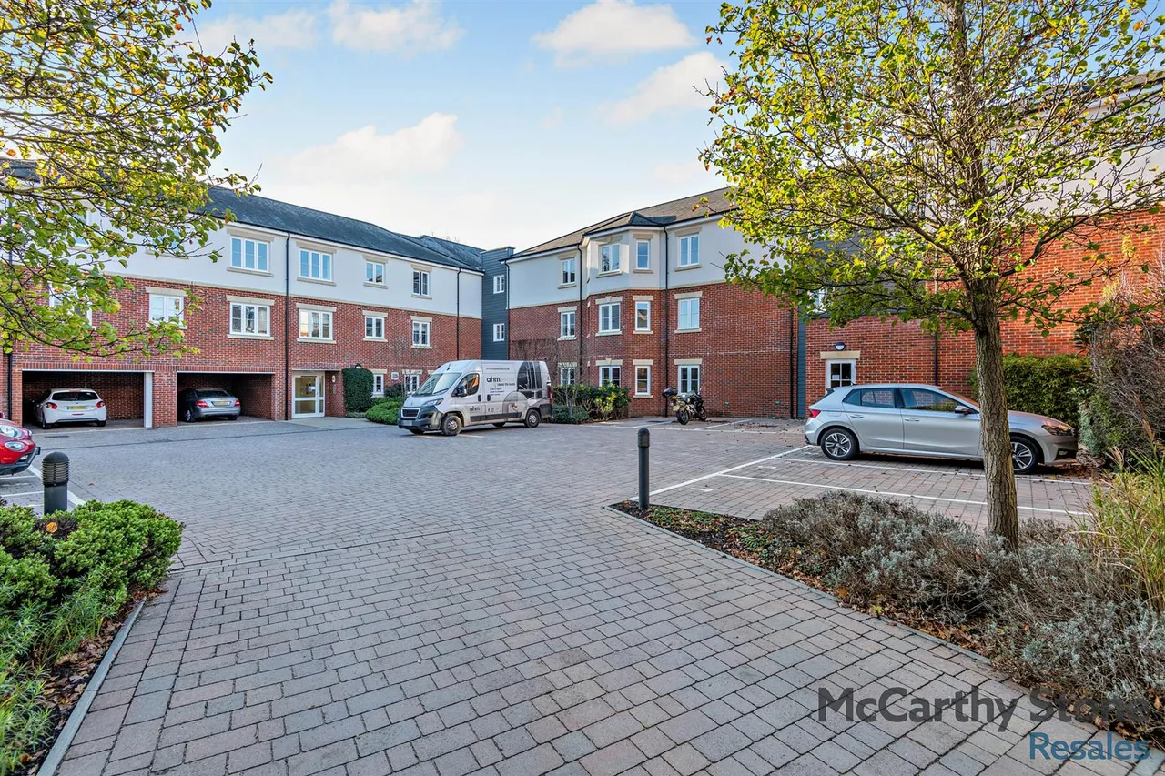 High Street, Cranbrook, TN17, photo 25