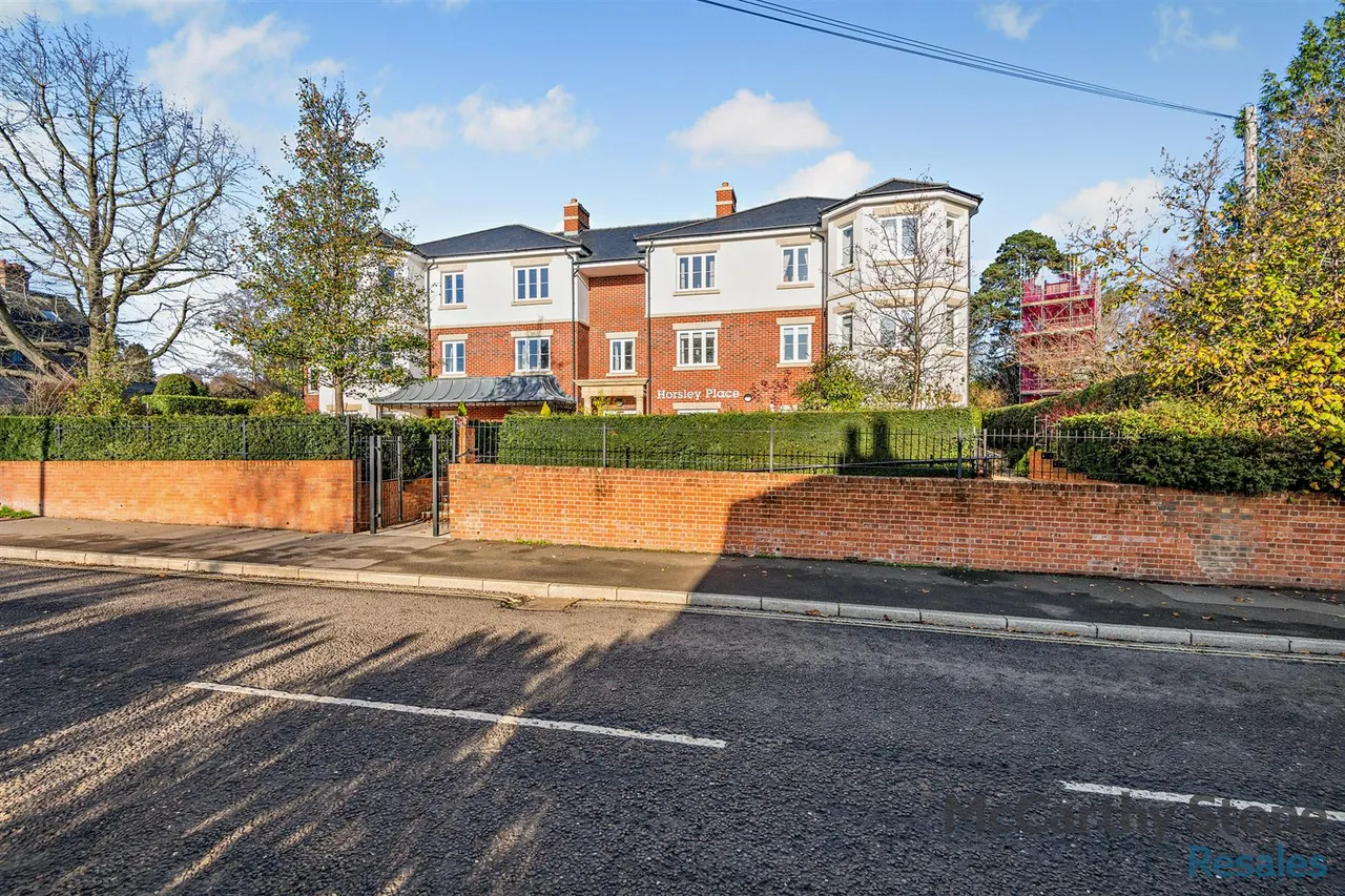 High Street, Cranbrook, TN17, photo 24