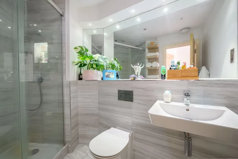 Bridge Street, Walton-On-Thames KT12 1AL, photo 8
