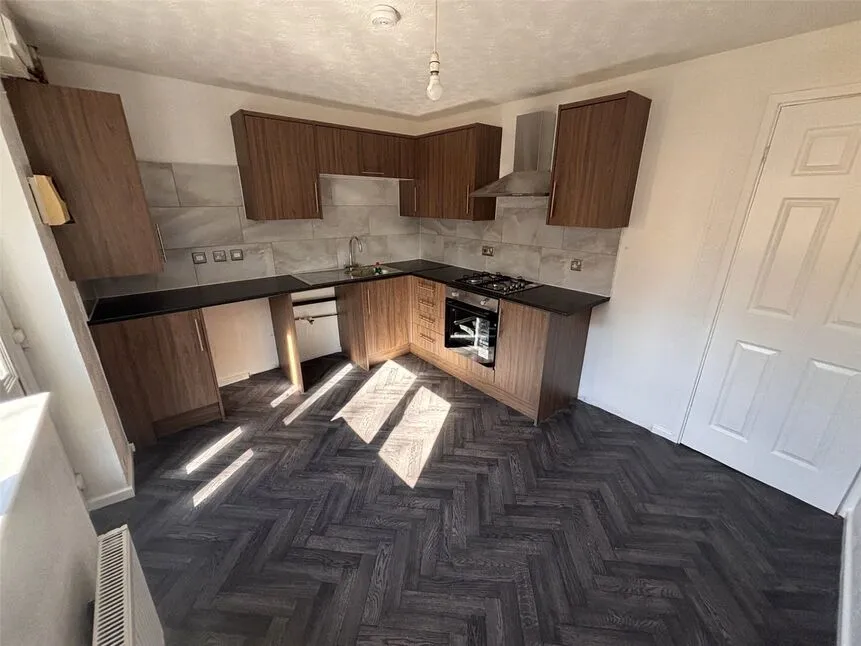 Raynville Walk, Leeds, LS13, photo 3