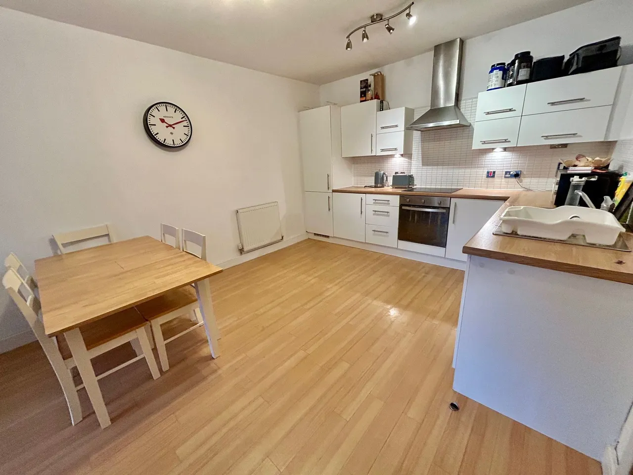 Montmano Drive, Manchester, photo 13