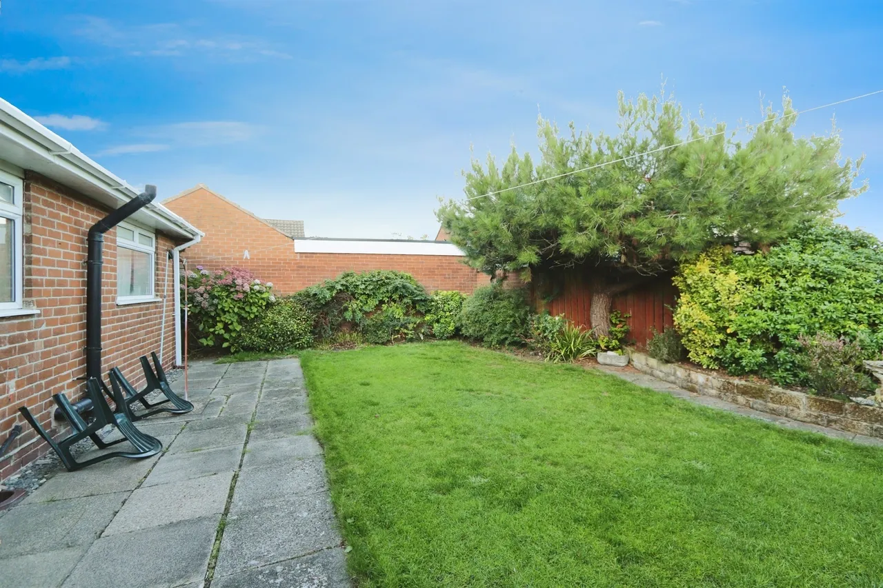 Rosegarth Avenue, Aston, S26, photo 14