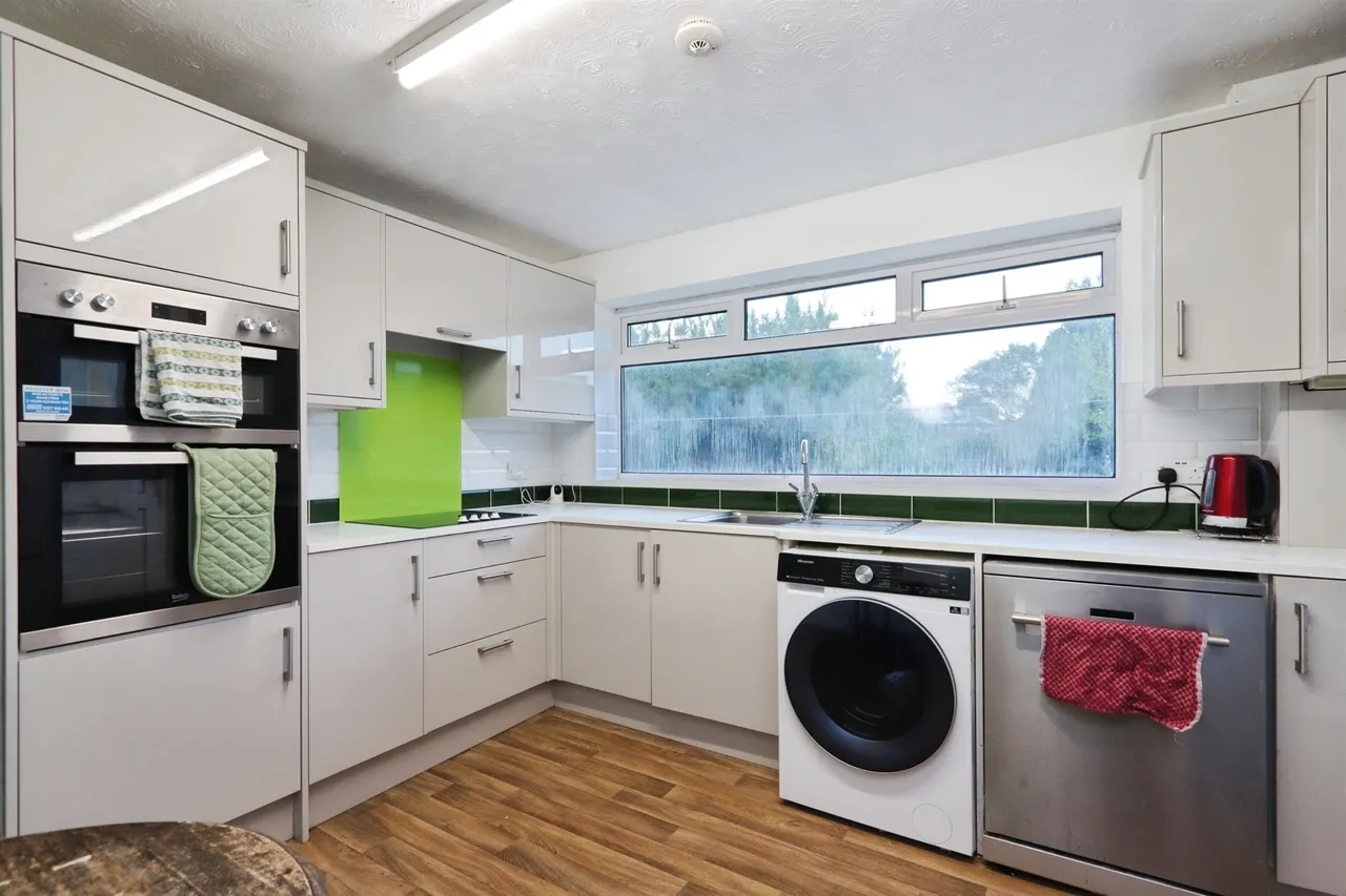 Rosegarth Avenue, Aston, S26, photo 3