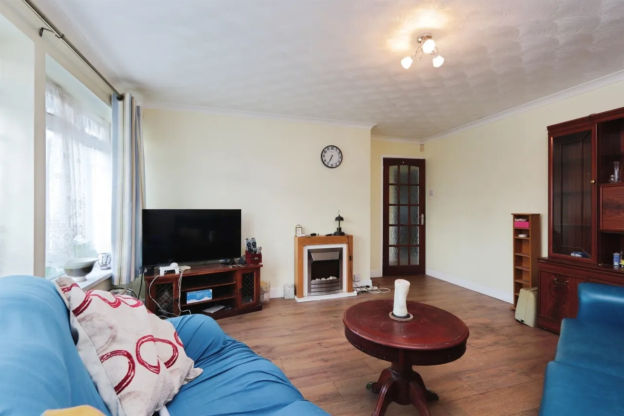 Rosegarth Avenue, Aston, S26, photo 5