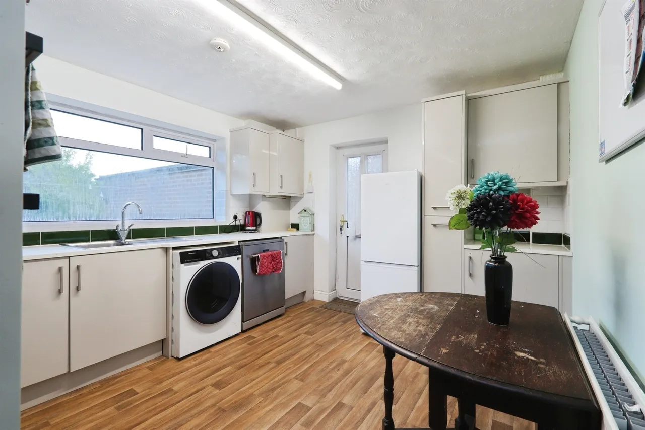 Rosegarth Avenue, Aston, S26, photo 6