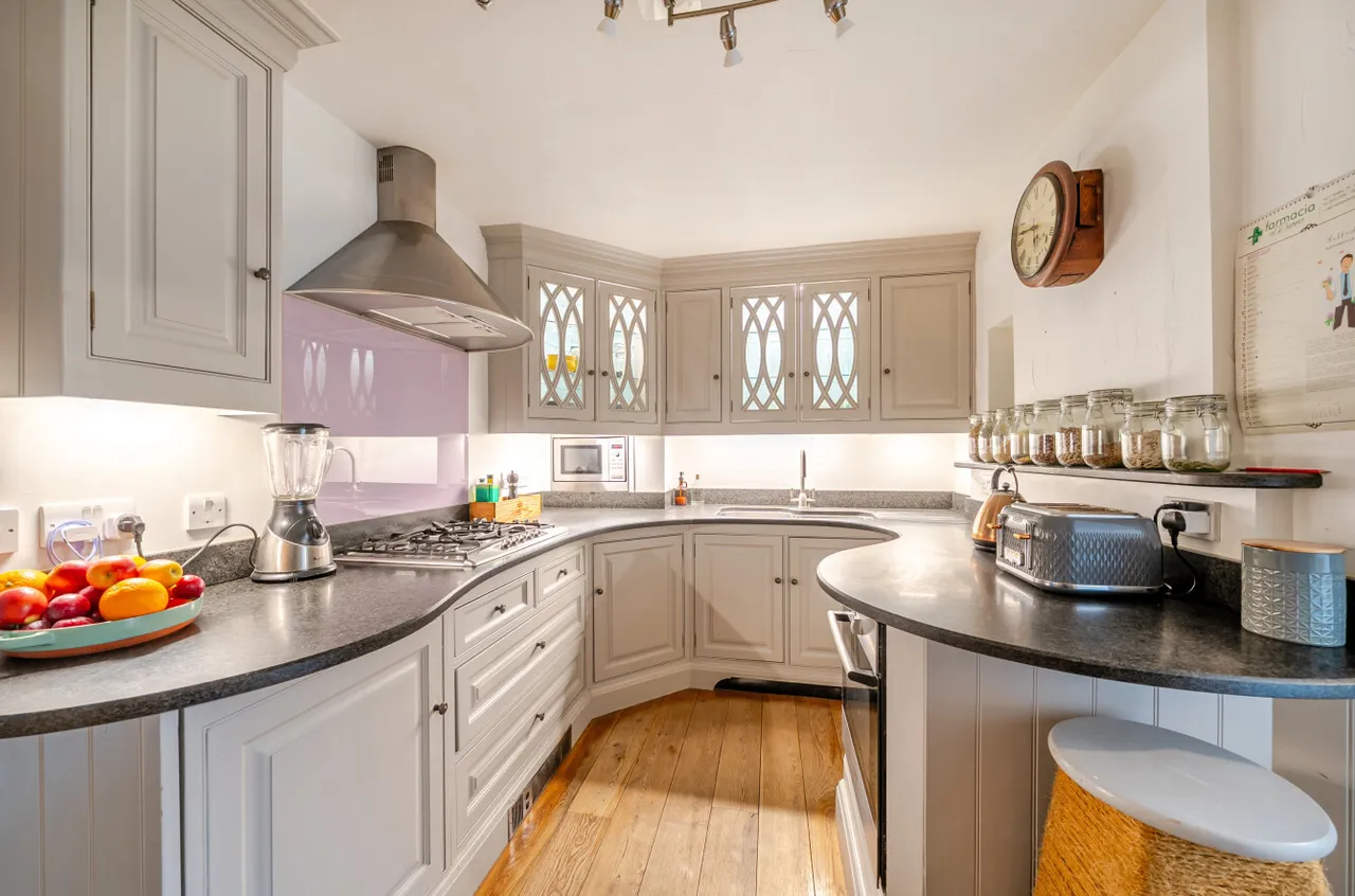 Old Rectory Lane, Twyford, SO21, photo 3