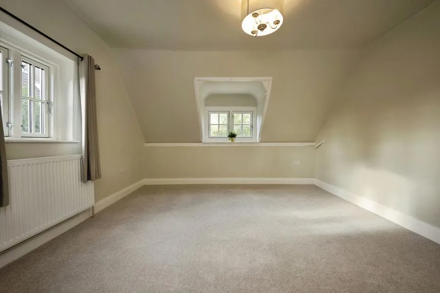 High Street, Thurleigh, MK44, photo 17