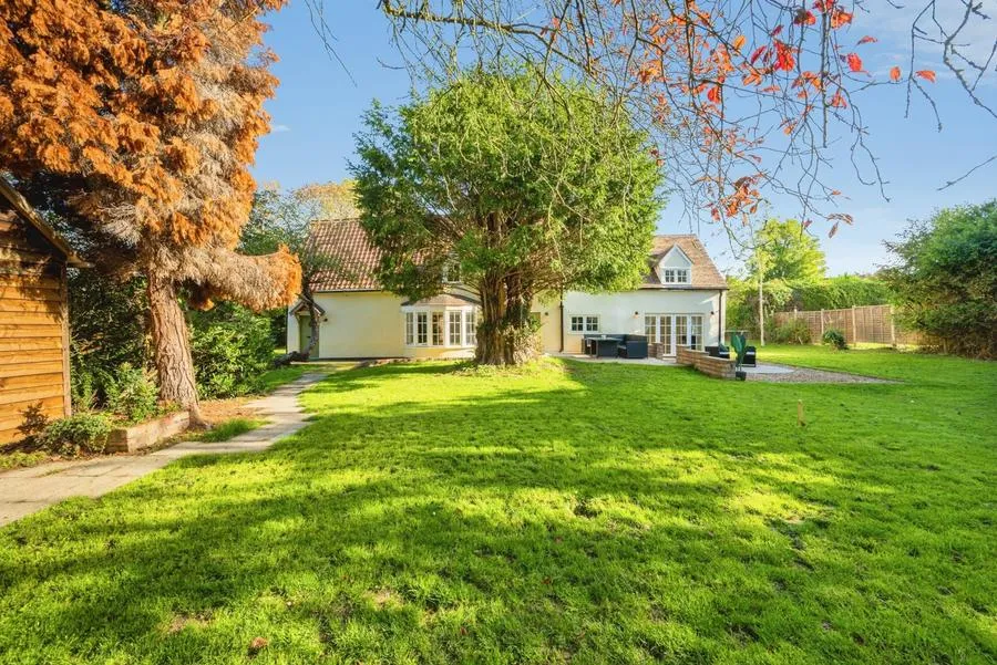 High Street, Thurleigh, MK44, photo 27