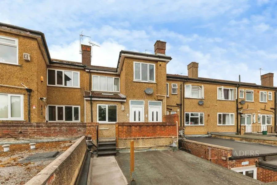 Craddocks Parade, Ashtead, KT21, photo 20