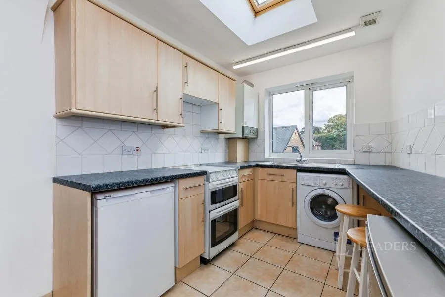 Craddocks Parade, Ashtead, KT21, photo 5