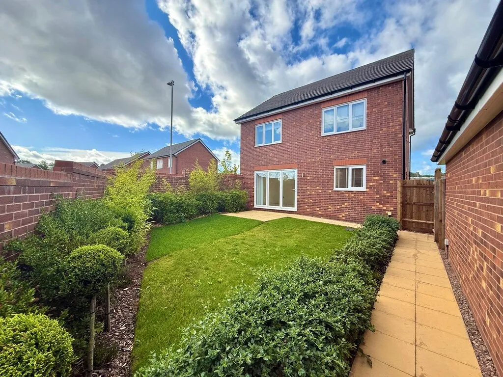 Hungerhill Road, Redhill, photo 23