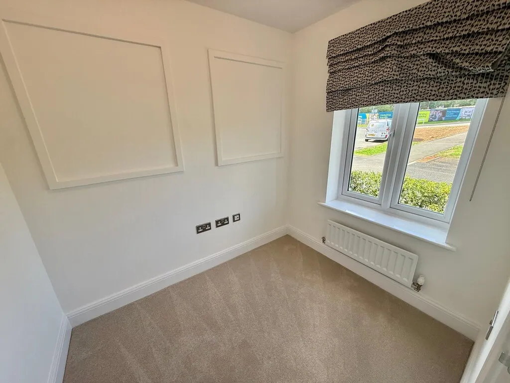 Hungerhill Road, Redhill, photo 10