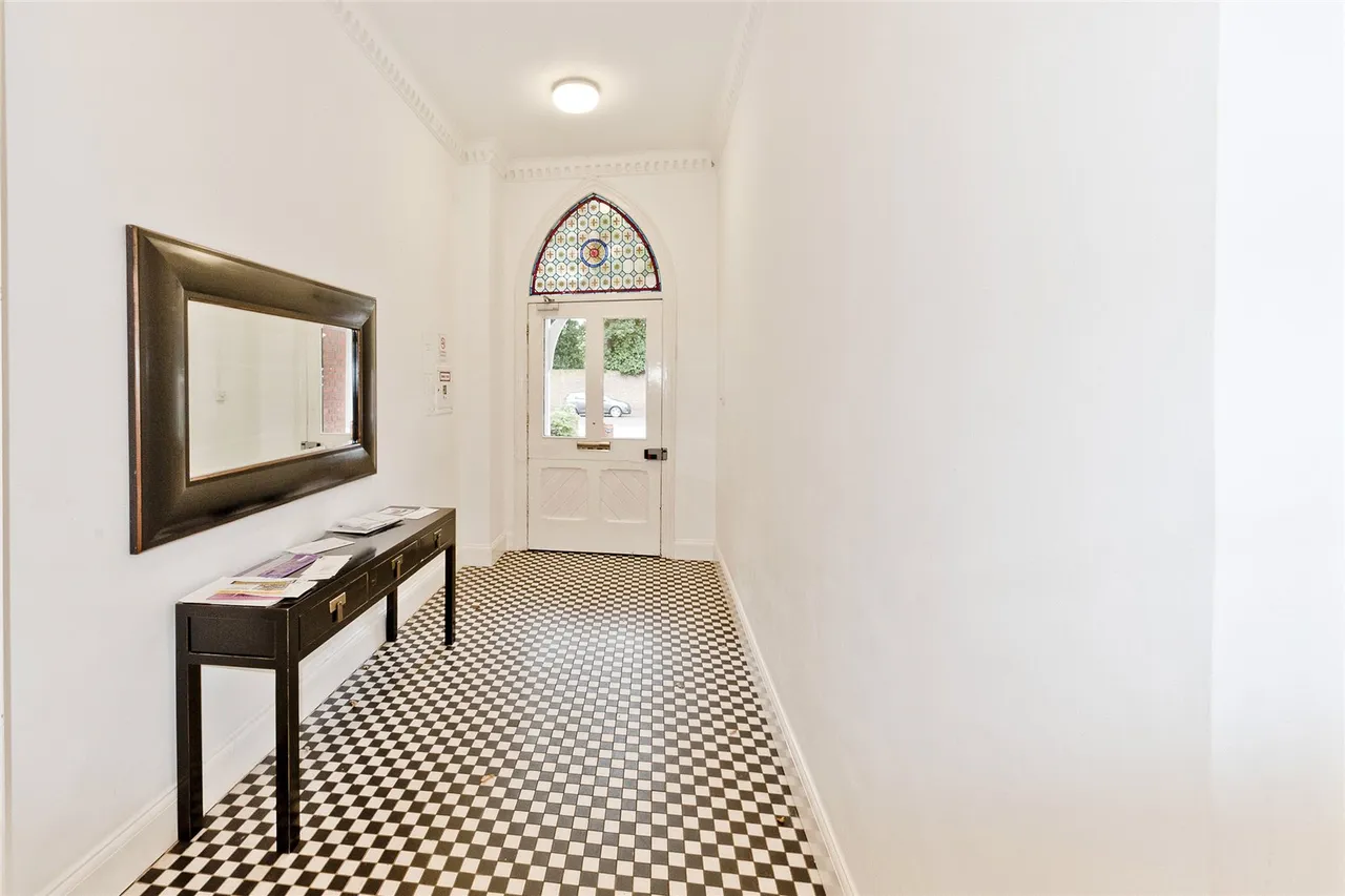 Kew Road, Kew, TW9, photo 12