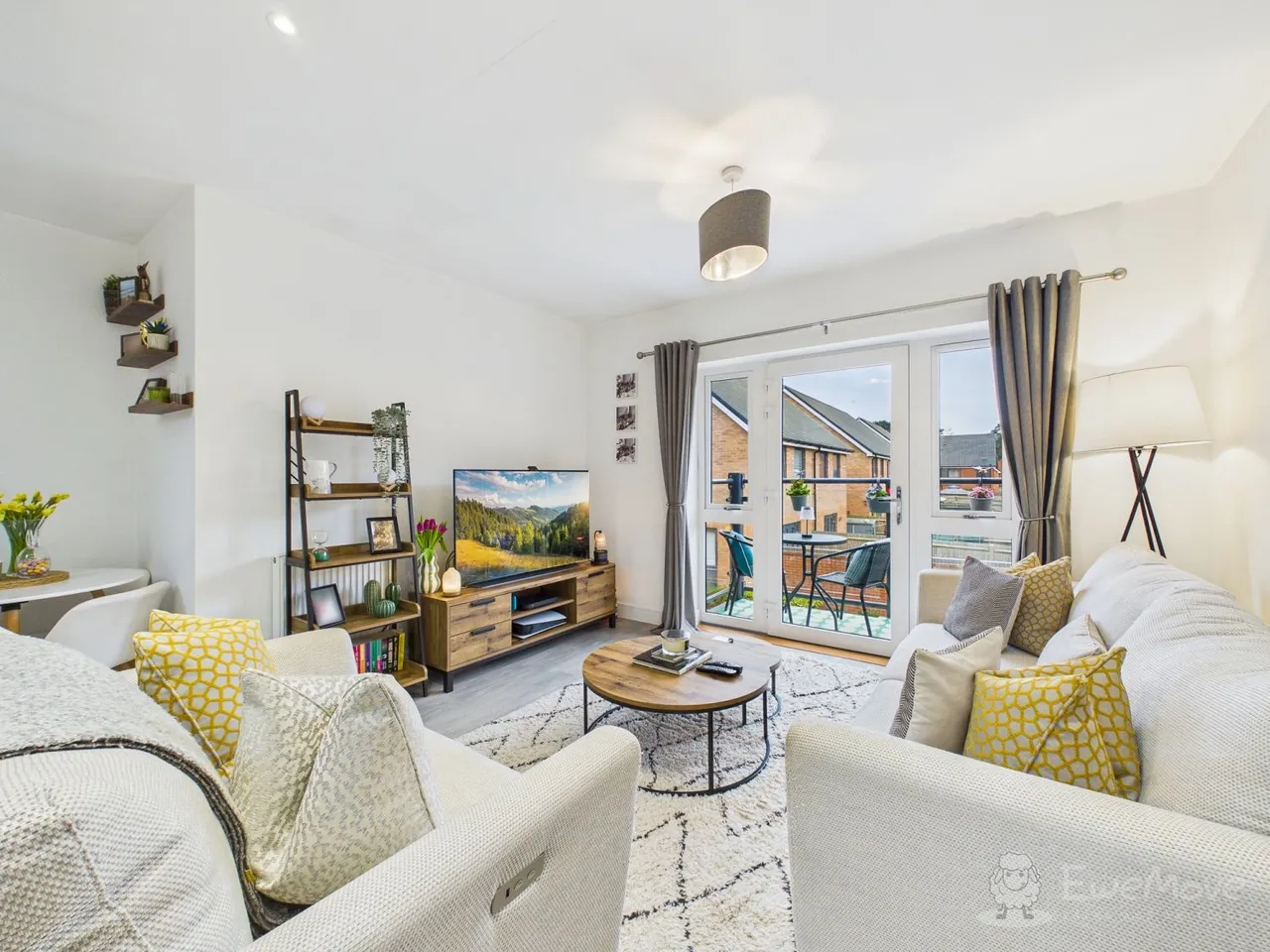 2 bed house for sale, Churchill Way, Bordon, GU35