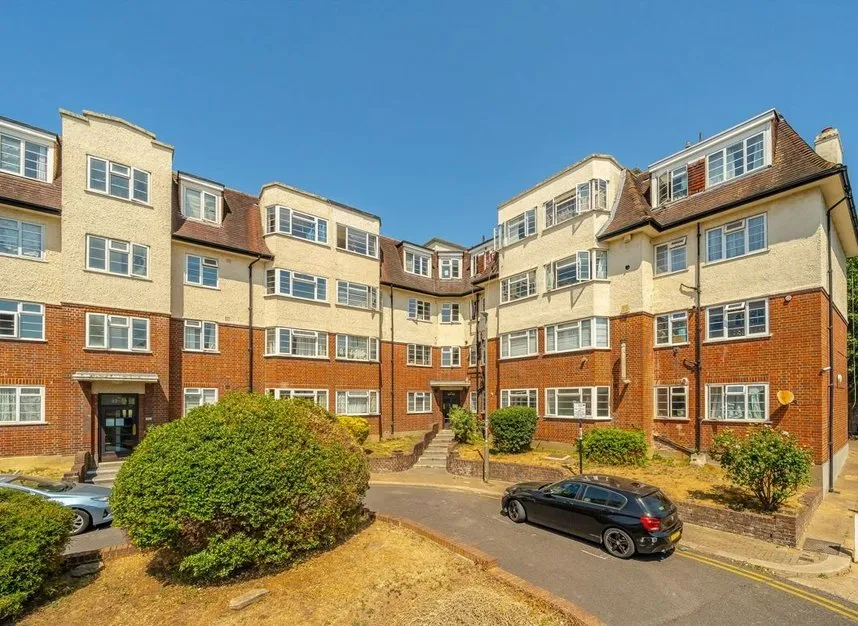 Upper Tooting Road, Tooting, SW17, photo 4