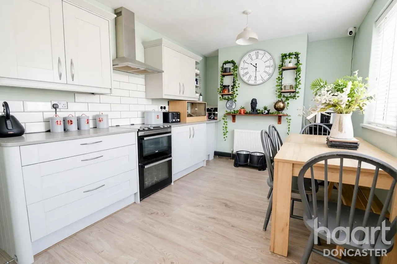 Glebe Road, Campsall, DN6, photo 8