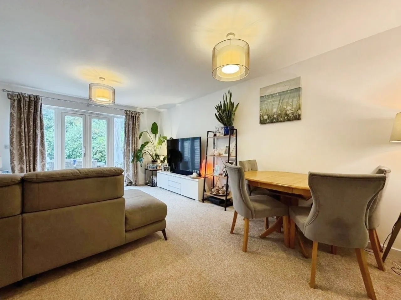 Lancaster Way, Repton Park, TN23, photo 4