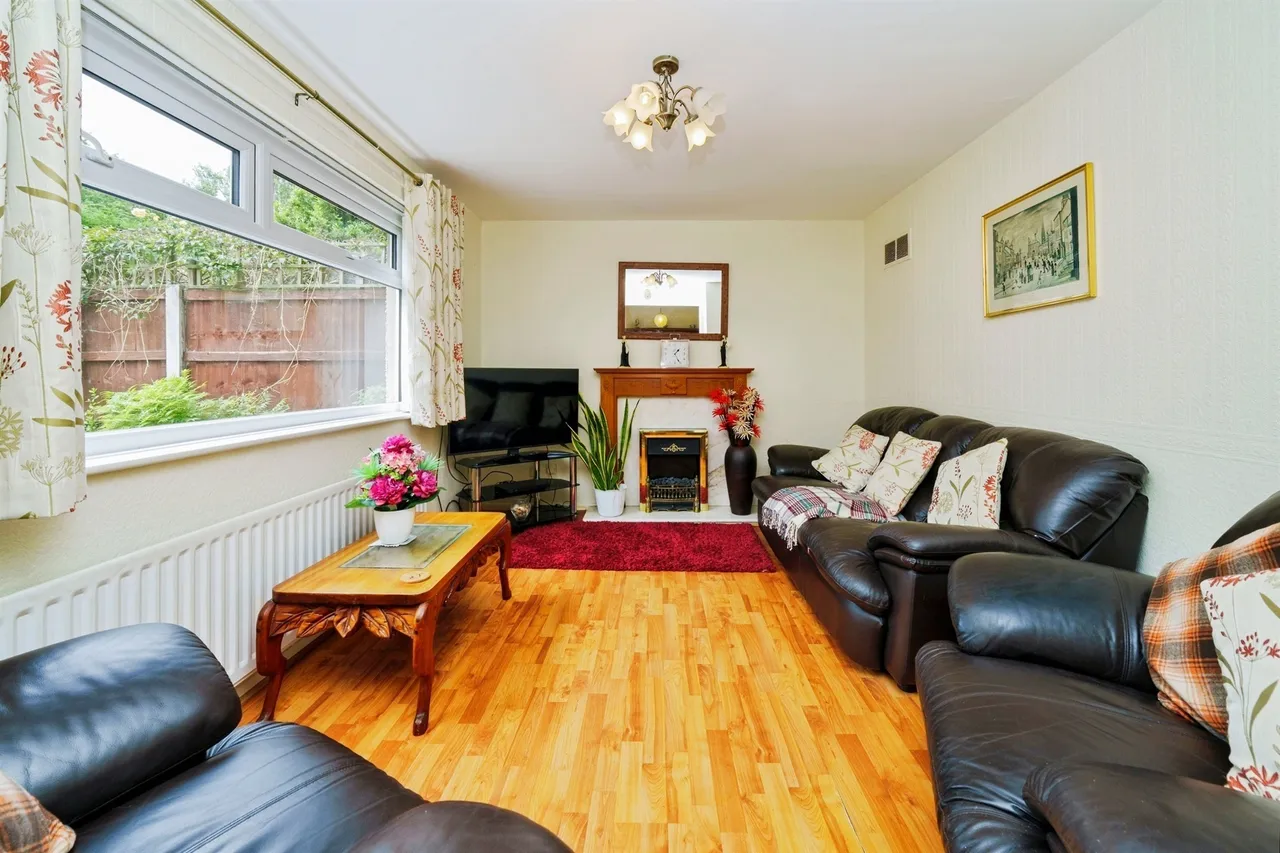 Friars Close, Wirral, photo 4