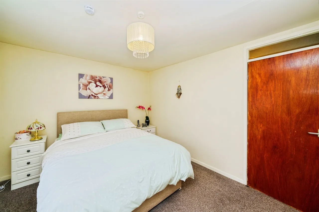 Friars Close, Wirral, photo 10