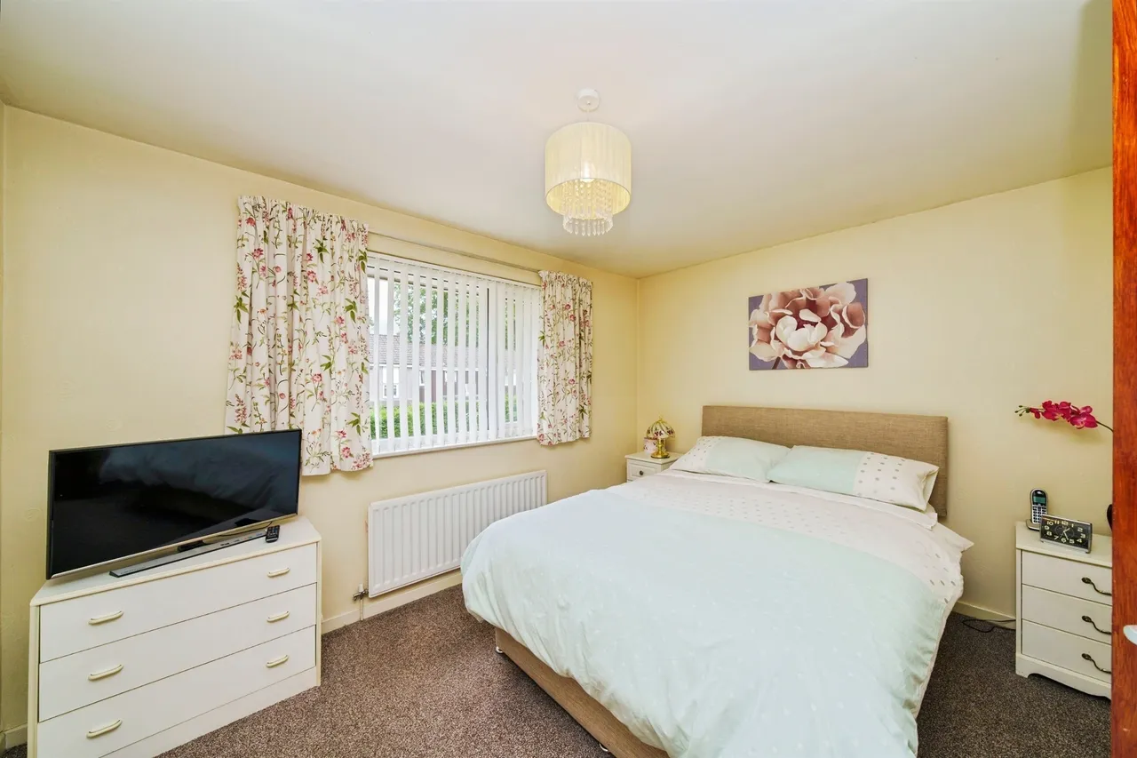 Friars Close, Wirral, photo 9