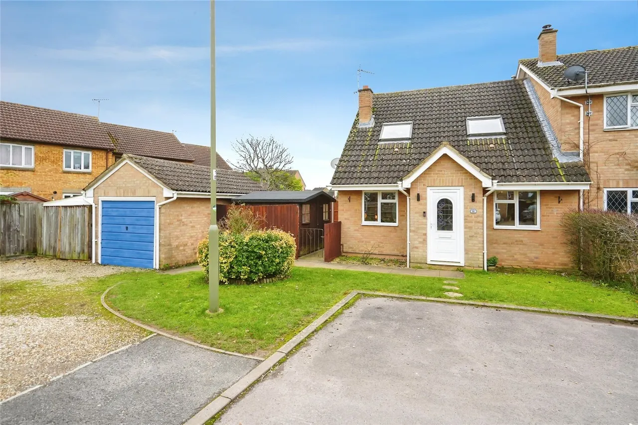 3 bed house for sale — Lyneham Road, BICESTER, Oxfordshire, OX26