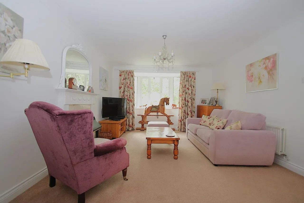 Newmarket Close, Horton Heath, SO50, photo 2