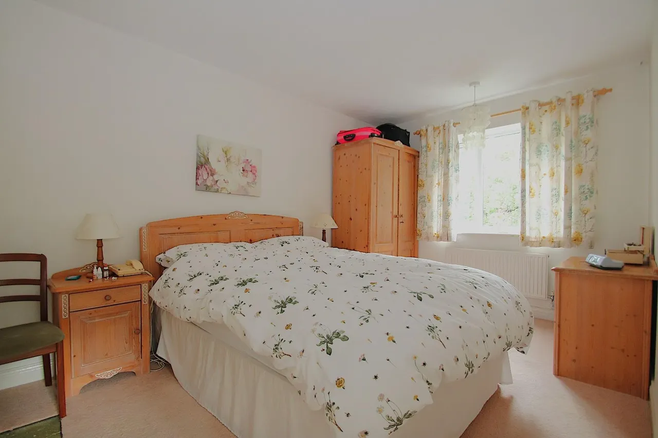 Newmarket Close, Horton Heath, SO50, photo 6