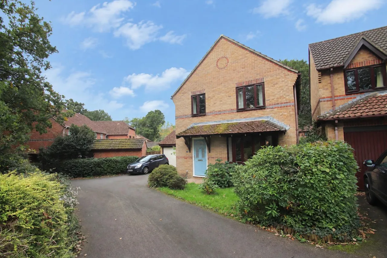 Newmarket Close, Horton Heath, SO50, photo 17
